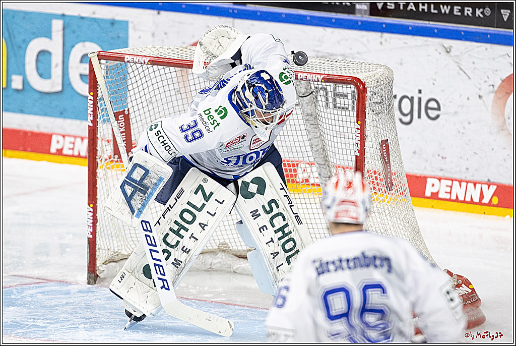 PENNY DEL;  Koelner Haie - Schwenninger Wild Wings; Koeln, 18.01.2023